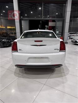 کرایسلەر 300